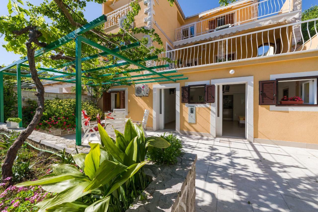 Apartments Nada Bol Exterior photo