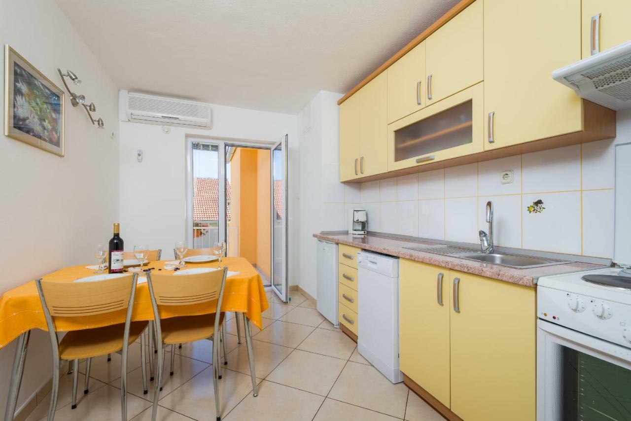 Apartments Nada Bol Exterior photo